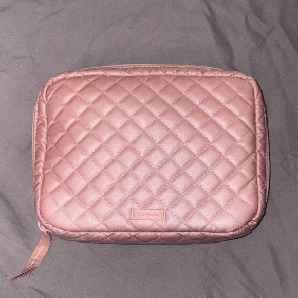 Vera Bradley Cotton Cord Organizer in the color Rose Quartz - Picture 1 of 9